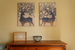 Tableau dans la salle à manger